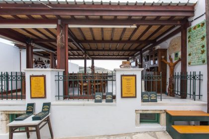 "Platanos": the best traditional cuisine in Apeiranthos, Naxos » platanos tavern apeiranthos