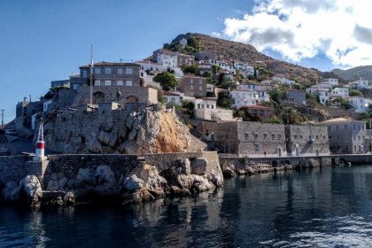 Five Greek islands where you don't need a car » dhkavyrrddg scaled 1